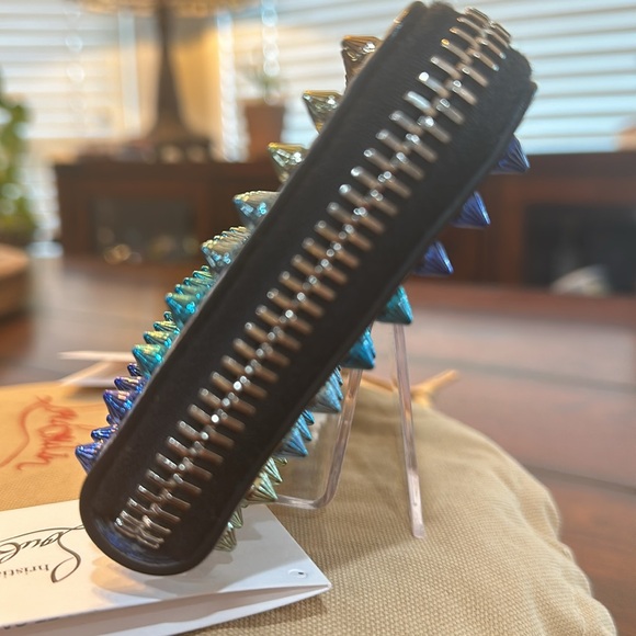 EUC Beautiful Christian Louboutin wallet. - Picture 7 of 15